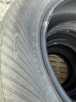 Gumy Yokohana 285/60 r18 - 2