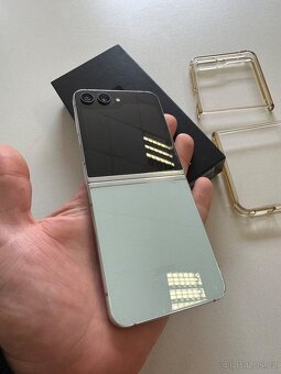 Samsung Galaxy Z Flip5 F731B 8GB/512GB - 2