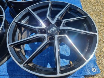 Alu kola DOTZ 7,5x17" 5x110 ET35 - 2