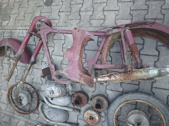 Dily Jawa-Cz 175 - 2