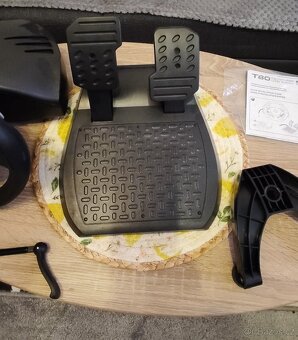 Volant Thrustmaster T80 Ferrari 488 GTB Edition pro PS5, PS4 - 2