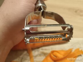 Multifunkcna skrabka - 2