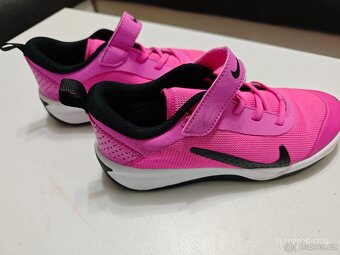 Dívčí boty Nike - vel. 35 - 2