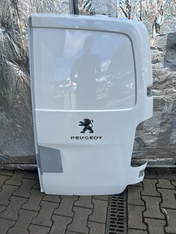 Peugeot Expert, Toyota ProAce, Citroen Jumpy dveře kufru vík - 2