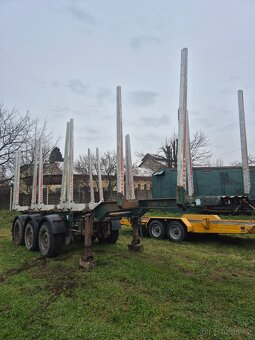 Lesovůz Volvo +klanicový návěs - 2