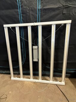 Pěstební stan a led světla 700w - 2