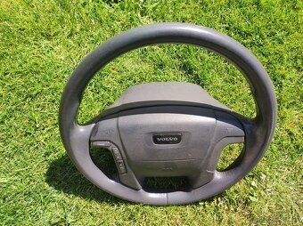 volant s airbagem na Volvo - 2