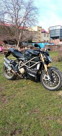 Ducati Streetfighter 1098 S - 2
