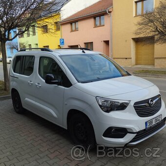 Zanovní Opel combo - 2