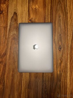 Apple MacBook Pro 13,3" Touch Bar 128GB vesmírně šedý - 2