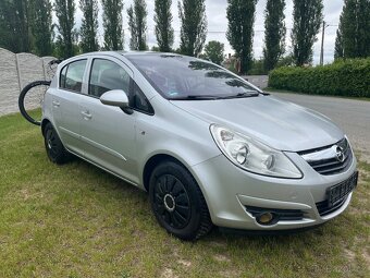 Opel Corsa D 1.4i 66kW - 2