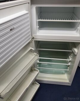 DOPRAVA pěkná lednice s horním mrazákem - 2