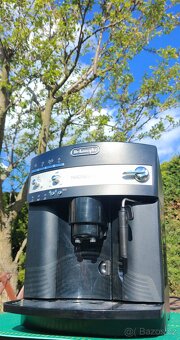 Plnoautomat kávovar DeLonghi Magnifica ESAM 3000 - černý - 2
