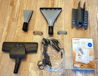 Prodám vysavač Bosch Aqua Wash & Clean ProPower – výborný st - 2