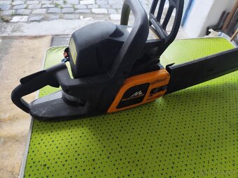 Prodám motorovou pilu Mccllochac 7-40 - 2