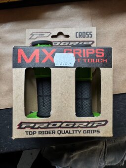 Nové Gripy/rukojeti ProGrip 801 - černá/zelená - 2