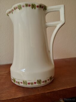 Porcelánová konvička přelom 19. a 20. stol - 2