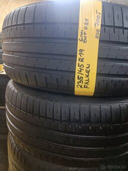 235/45r19 letní Falken - 2