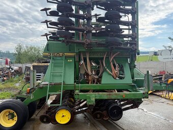 Sieci Stroj John Deere 750A - 2