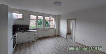 Pronájem družstevního bytu 2+kk (40 m) Humpolecká ulice, Pr - 2