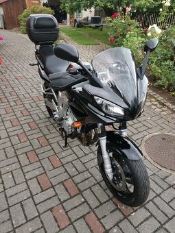 Yamaha FZ6 Fazer - 2