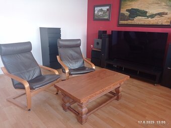 Dřevěný konferenční stolek - 2