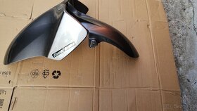 Predni blatnik na honda pcx 125 sediva met. a cerny orig. - 2
