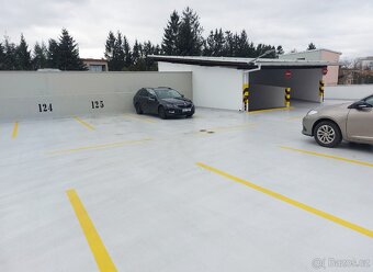 Pronájem nekrytého garážového stání, 12,54m, Šípková-Praha 4 - 2