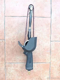 Pásová vzduchová bruska - 2