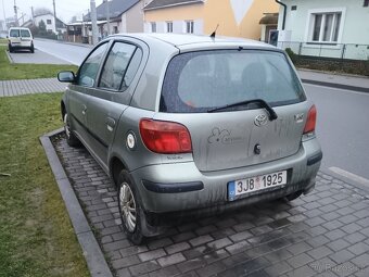 Toyota yaris 1.0 48kw - 2