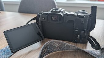 Fotoaparát Canon EOS RP tělo - 2