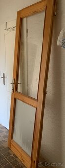 Dveře i s rámem s okýnkem - 2
