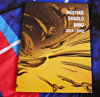 Městské divadlo Brno 2001 - 2002 - 2