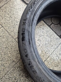 Letní pneu 235/40/18 - 2