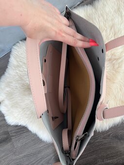 Světle růžová kabelka - 2