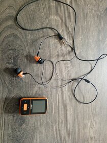 EKG PMP 30 8GB Black&Orange MP3/MP4 přehrávač - 2