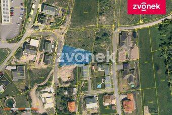 Pozemek k výstavbě rodinného domu - 2