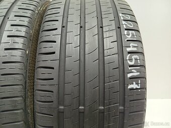 2ks letní pneu 225/45/17 Barum - 2