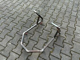 Stojan na moto - 2