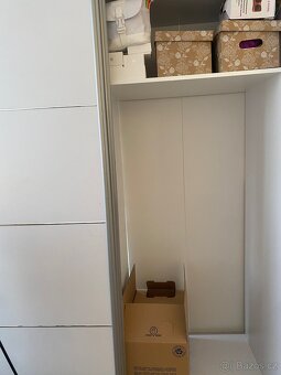 Šatní skříň - 2