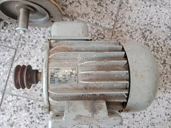 Elektromotor 0,8 kW - 2