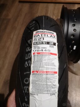 Supermoto ráfek a pneu, zadní, vše nové. - 2
