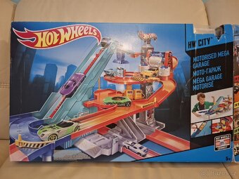 Hot wheels mix - 2