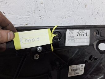Elektrické stahování okna vzadu pravé VW Golf (VI) 2008-2013 - 2