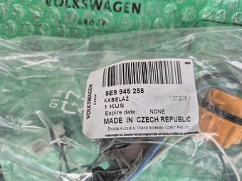 Škoda Octavia III nosič žárovek pravého zadního světla - 2