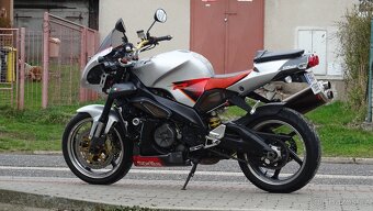 Aprilia Tuono 1000 R - 2