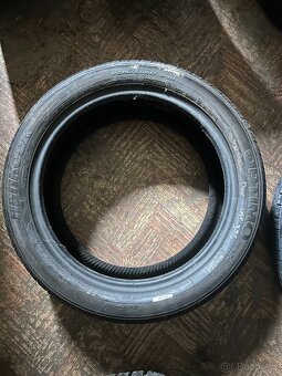 215/50R17 - 2