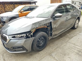 ŠKODA Octavia IV 1.4TSI 110kw HYBRID ČR nové 2022 - 2