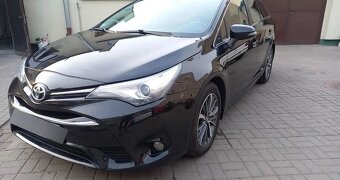 Toyota Avensis 2.0 D-4D 143 kw Ambition - 2