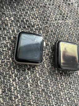 Apple Watch 3 na náhr. díly 2ks - 2